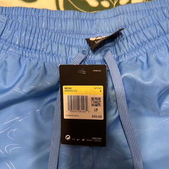 Brand New Mens Nike Shorts Size Small - Picture 2 of 7